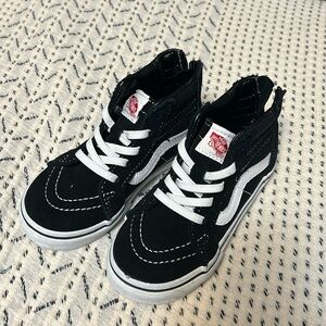 Vans Black High Tops in Toddler 8.5